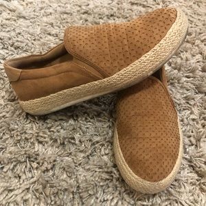 Dr. Scholl’s sneakers, tan, size 7.5